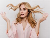 Jak wzmocnić osłabione włosy?